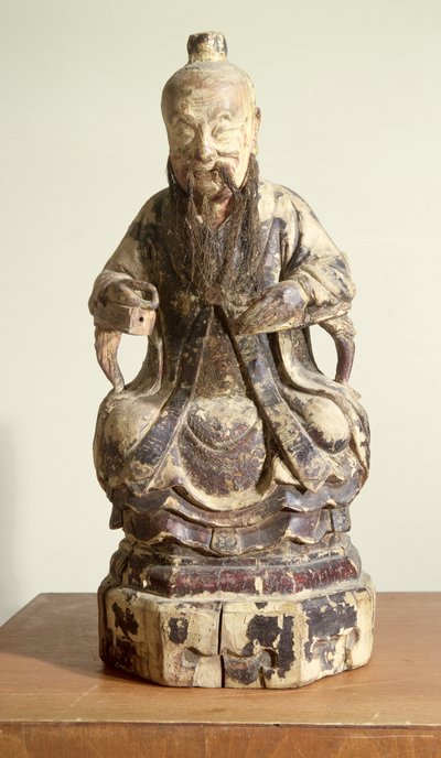 Lao-Tzu (c.604-531) con la corona de un Maestro (madera pintada) de Chinese School
