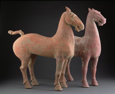 Par de caballos, Dinastía Han (206 a.C.-220 d.C.) (barro) de Chinese School