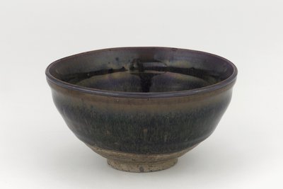 Cuenco de té al estilo de la cerámica Jian, Nanping, provincia de Fujian, dinastía Song del Sur o Yuan, siglo XIII-XIV de Chinese School