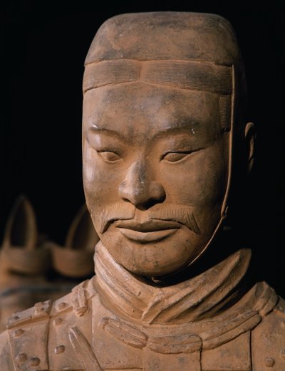 Guerrero del Ejército de Terracota, Mausoleo del Emperador Qin Shi Huang, siglo III a.C. de Chinese School