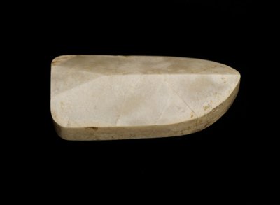 Amuleto de lengua en forma de cigarra de Chinese School