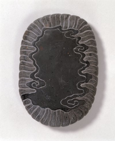 Piedra de tinta tallada con patrones de olas, probablemente dinastía Ming de Chinese School Chinese School