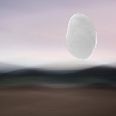 Piedra etérea flotante de Christina Sillen