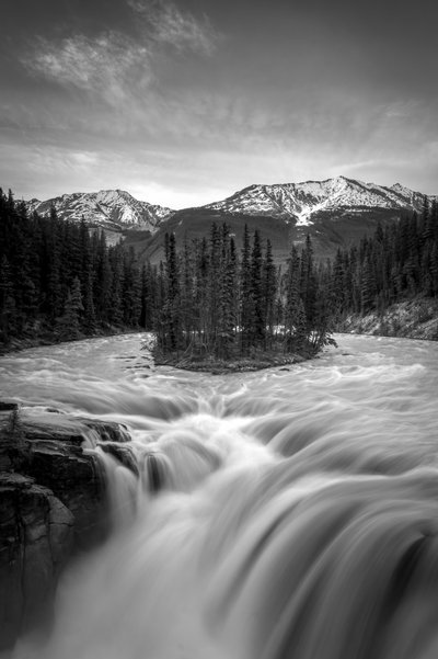 Majestuosa cascada de montaña de Christoph Schaarschmidt