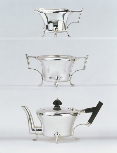 Juego de té de tres piezas, diseñado en 1878, hecho por Hukin & Heath de Christopher Dresser