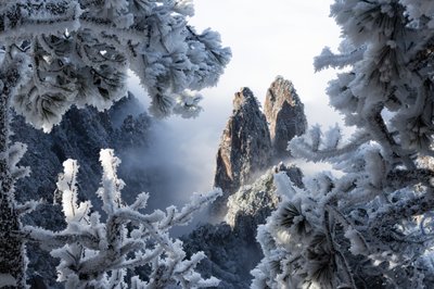 Majestuosas cumbres invernales de Chuanxu Ren