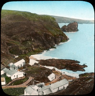 Kynance Cove y pueblo, Cornwall, finales del siglo XIX o principios del siglo XX de Church Army Lantern Department