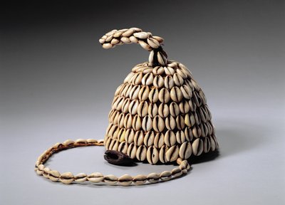 Sombrero (conchas y hueso) de Congolese
