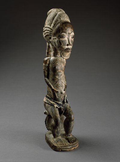 Espíritu de la Naturaleza (asie usu), Costa de Marfil, finales del siglo XIX (madera, materia sacrificial, telas de algodón y cuentas) de Culture Baule
