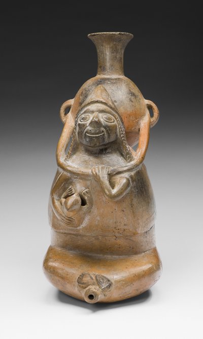 Vasija ritual que representa a una mujer llevando una vasija (Aryballos) y amamantando a un niño, A.D. 1200-1450 de Culture Chimu