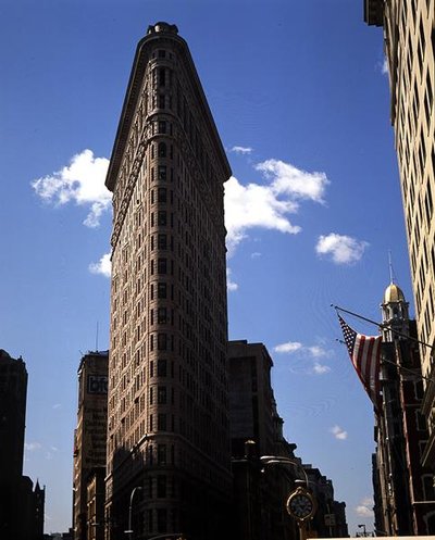 El edificio Flatiron, completado en 1902 de Daniel Hudson Burnham