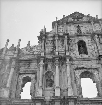 Fachada de las ruinas de la iglesia de San Pablo en Macao de David Watkin Waters