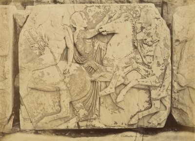 [Atenas - fragmento escultórico, friso del Partenón] de Dimitrios Constantin