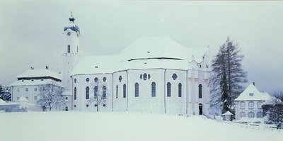 Vista de la Wieskirche en la nieve de Dominikus Zimmermann