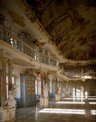 Vista de la sala de la biblioteca del monasterio de Schussenried realizada por el arquitecto Domenikus Zimmermann de Dominikus Zimmermann