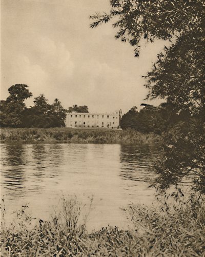 El Támesis limpio las orillas llenas de juncos por Syon House, c. 1935 de Donald McLeish