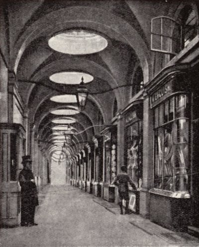 Royal Opera Arcade, Pall Mall, Londres (foto en blanco y negro) de Donald McLeish