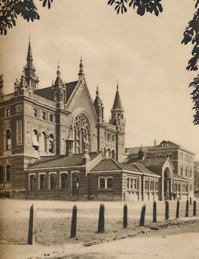 El Bloque Medio y la Escuela Superior en Dulwich College, c. 1935 de Donald McLeish