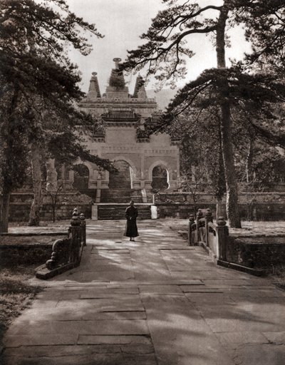 Templo de Biyun de Donald Mennie