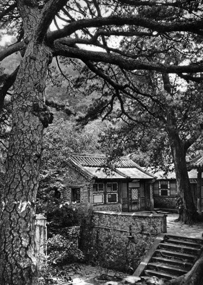 Western Hills, distrito de Haidan, Pekín de Donald Mennie