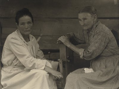 [Arminda Tía Mindy Anderson Curtis, y amiga], 1930-1934 (impresión de platino) de Doris Ulmann
