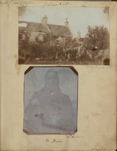 El jardín de Sir David Brewster con la Torre Oeste de la Catedral al fondo de Dr. John Adamson