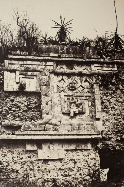 Uxmal, relieve indio, Palacio de las Monjas, 1860 de Désiré Charnay