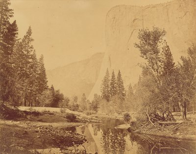 Tutokanula. Valle del Yosemite. (El Gran Jefe) "El Capitán". 3500 Pies de Altura. de Eadweard J. Muybridge