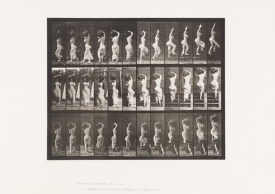 Placa 105. Girando, subiendo escaleras, jarra de agua en el hombro izquierdo de Eadweard Muybridge