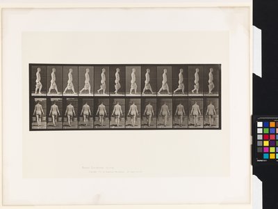 Placa 30. Caminando, llevando un cubo de agua en cada mano de Eadweard Muybridge
