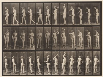 Placa 426. Aseo; Cepillándose el Cabello y Caminando, 1872-1885 de Eadweard Muybridge