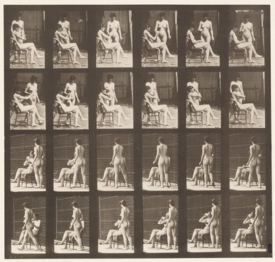 Placa 451. Dos modelos, uno trae una taza de té, el otro toma la taza y bebe, 1872-1885 de Eadweard Muybridge