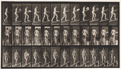 Placa 78. Subiendo una pendiente, coqueteando con un abanico de Eadweard Muybridge