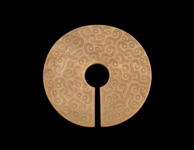 Pendiente con dragones, siglo VIII-VII a.C. de Eastern Zhou Dynasty Chinese School