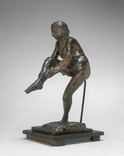 Bailarina Poniéndose la Media de Edgar Degas
