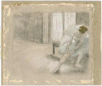 Bailarina sentada, ajustando su media de Edgar Degas