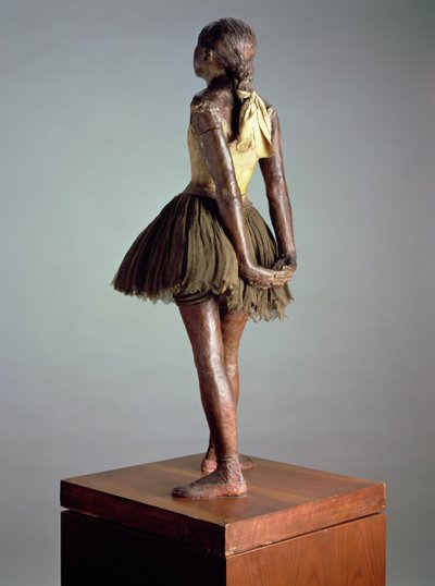 Pequeña bailarina, de 14 años, vista desde atrás de Edgar Degas
