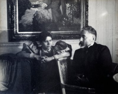 Retrato del escritor Stephane Mallarme (1842-1898) y Paule Gobillard, sobrina por Berthe Morisot (fotografía de Edgar Degas) de Edgar Degas