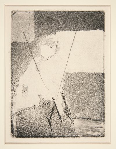 Mujer sentada con gorro y mantón de Edgar Degas