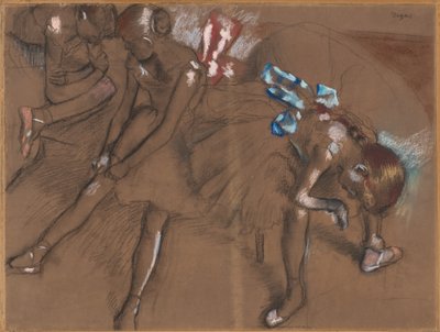 Tres Bailarinas Descansando de Edgar Degas