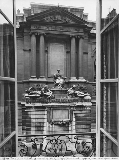 Vista de la Fuente de las Cuatro Estaciones, parte central, rue de Grenelle, 1739-46 (detalle) de Edmé Bouchardon