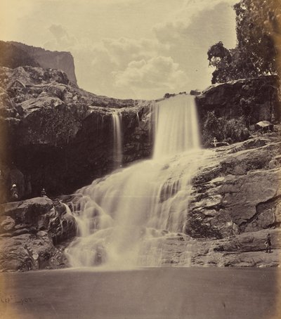 Sentinel Falls de Edmund David Lyon