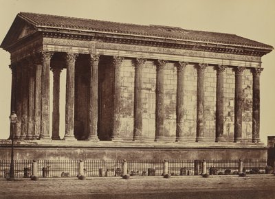 Nimes. Maison Carrée de Édouard Baldus