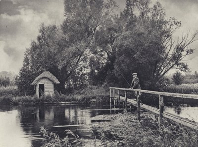 Una cabaña en Leckford Water (foto en blanco y negro) de Edward Alfred Barton