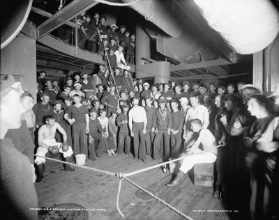 U.S.S. Oregon, esperando el gong, 1896-1901 de Edward H. Hart