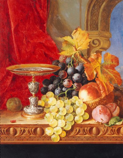 Uvas y un durazno con una taza en una mesa junto a una ventana de Edward Ladell