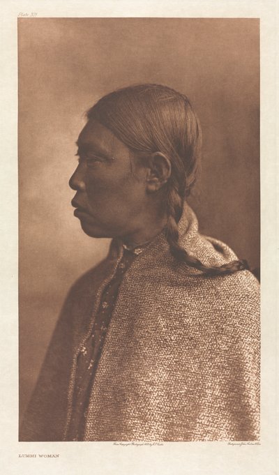 Portfolio IX, Plate 321: Lummi Woman de Edward S. Curtis