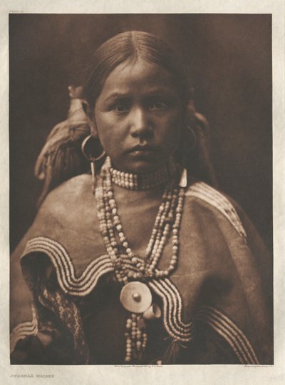 Cartera I, Lámina 22: Doncella Jicarilla de Edward S. Curtis