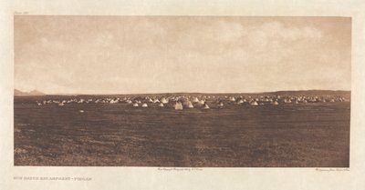 Portfolio VI, Plate 192: Sun Dance Encampment--Piegan de Edward S. Curtis