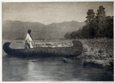 Indios de América: un indio en una canoa en el sur del lago Flathead, Montana de Edward Sheriff Curtis